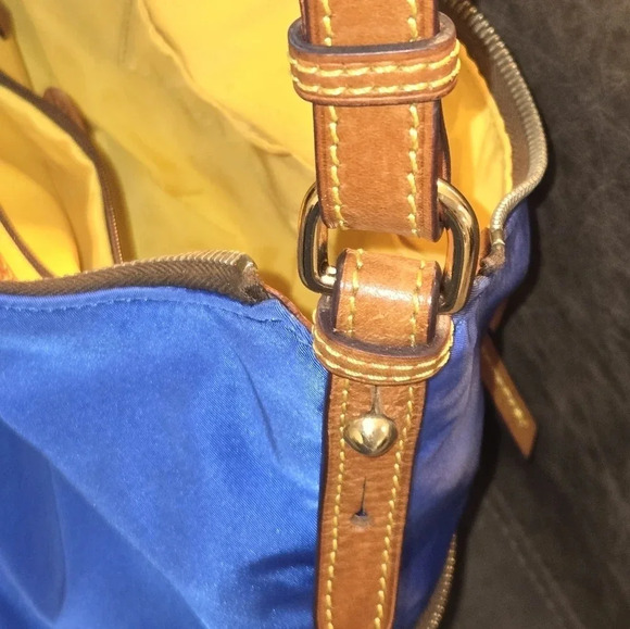 Dooney and Bourke Purse - Picture 15 of 15
